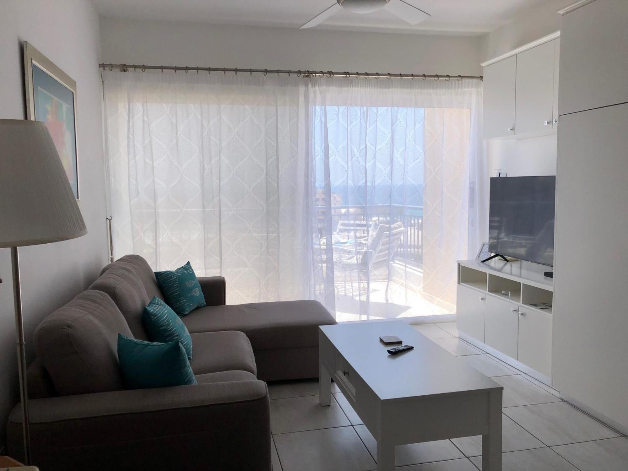 Kings Palace - Modern Penthouse With Incredible Sea Views 파포스 외부 사진