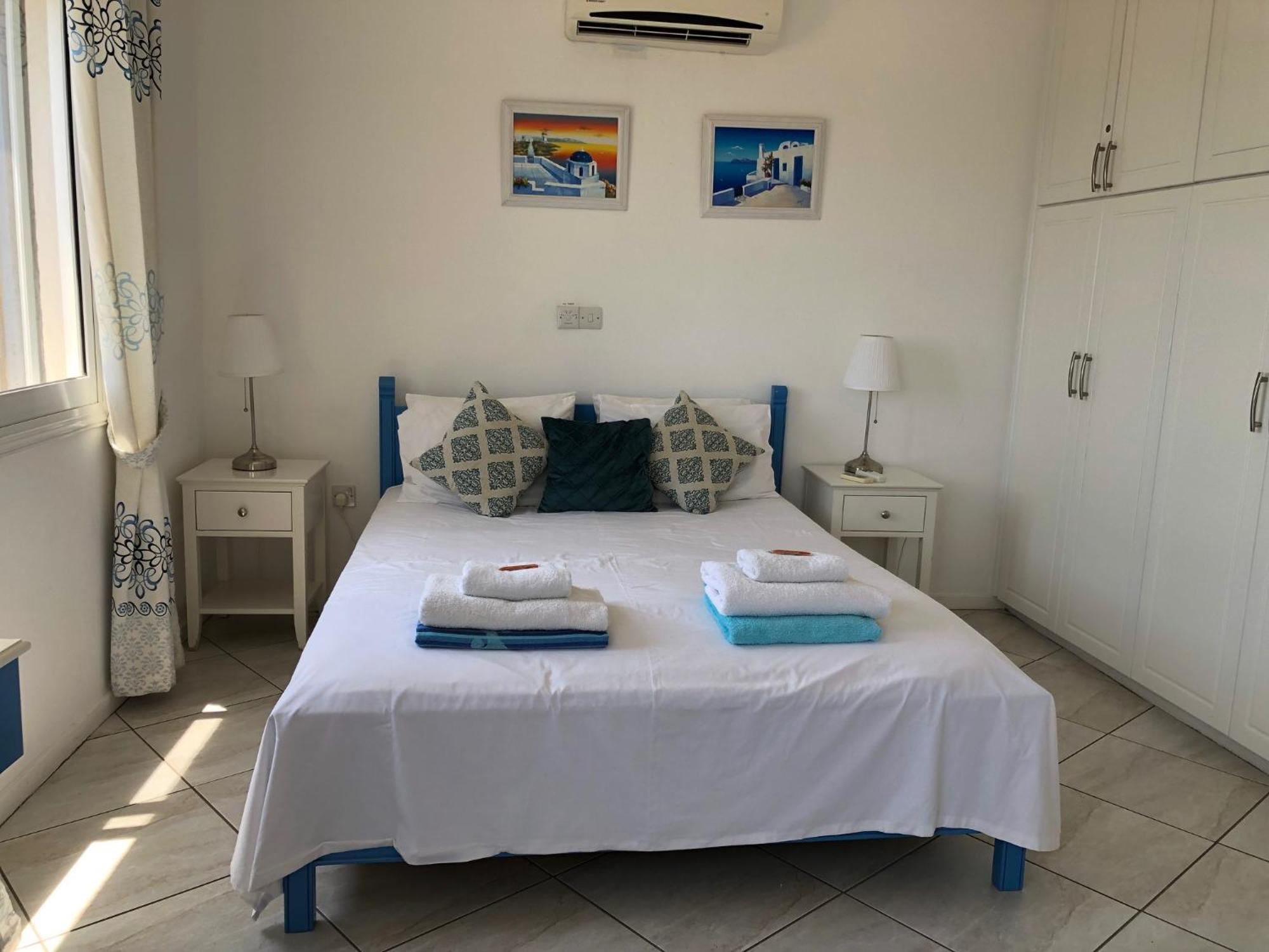Kings Palace - Modern Penthouse With Incredible Sea Views 파포스 외부 사진
